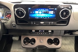 harmaa Mercedes-Benz Sprinter 2018 kuva 9.