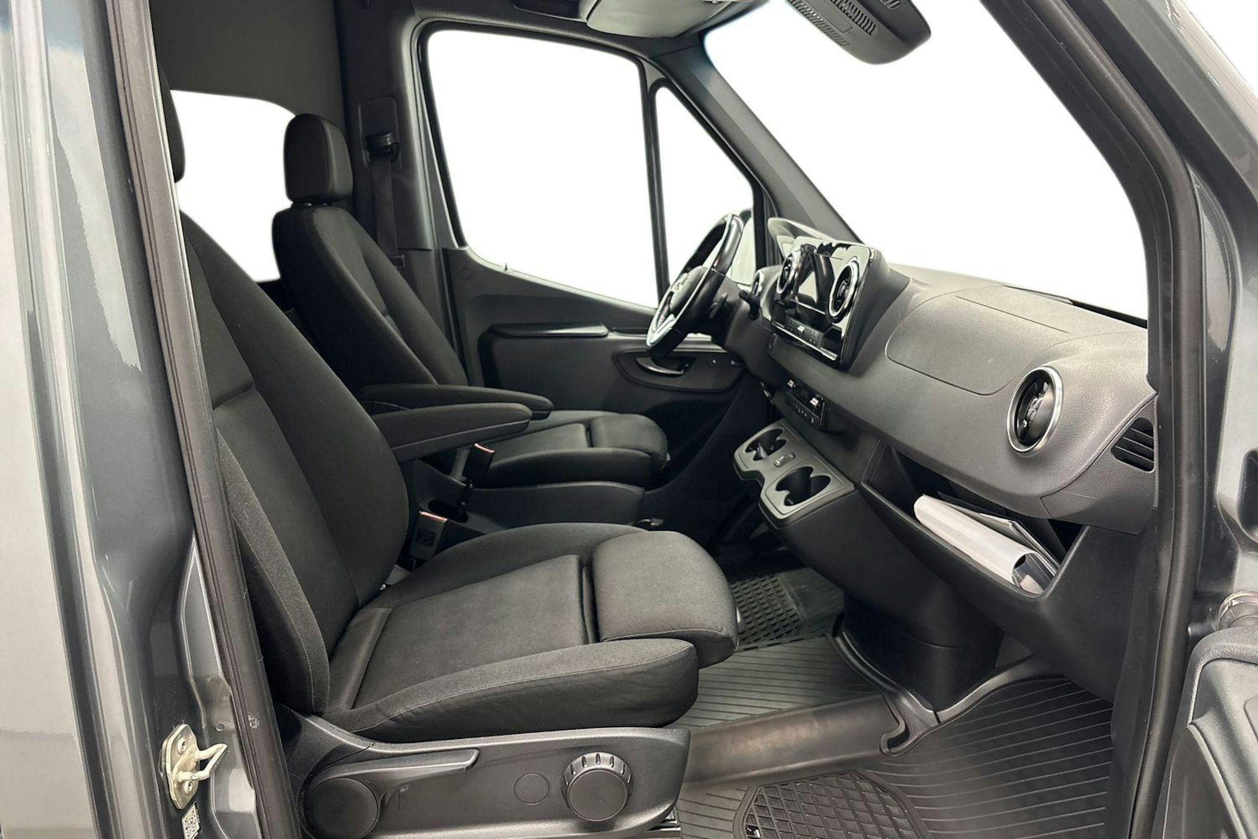 harmaa Mercedes-Benz Sprinter 2018 kuva 10.