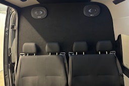 harmaa Mercedes-Benz Sprinter 2018 kuva 22.