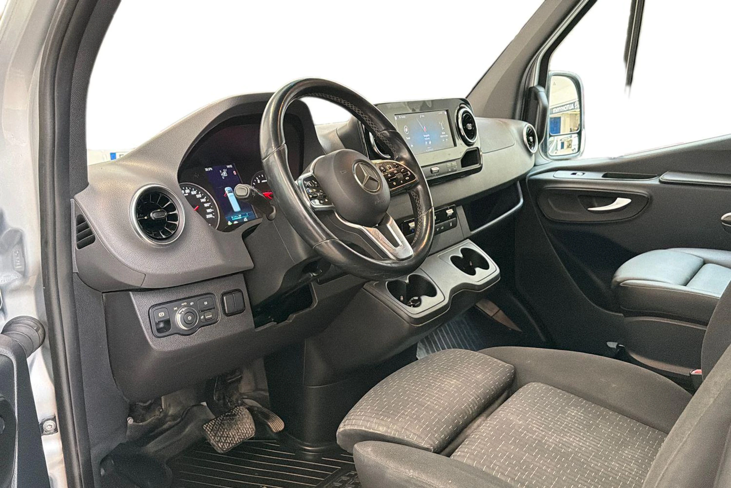 hopea Mercedes-Benz Sprinter 2018 kuva 8.