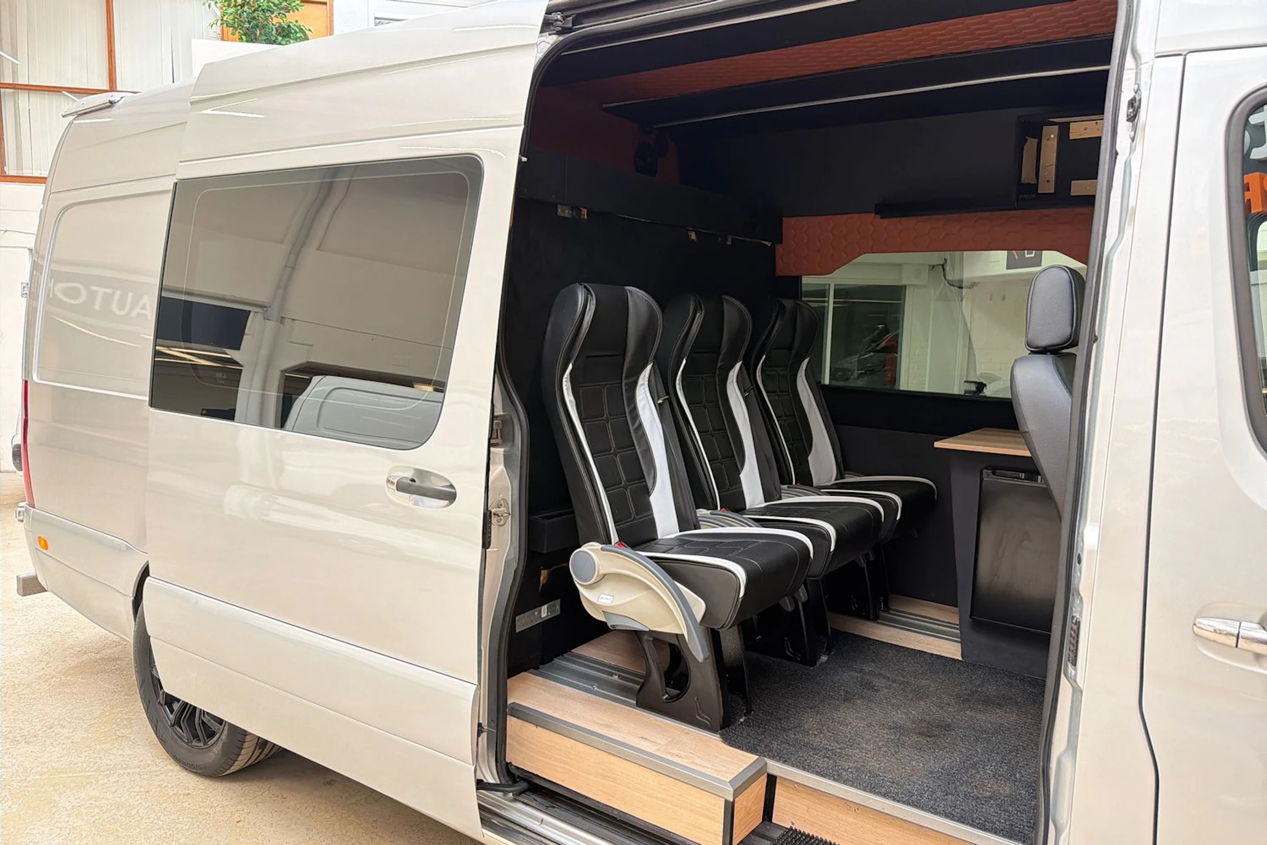hopea Mercedes-Benz Sprinter 2018 kuva 19.