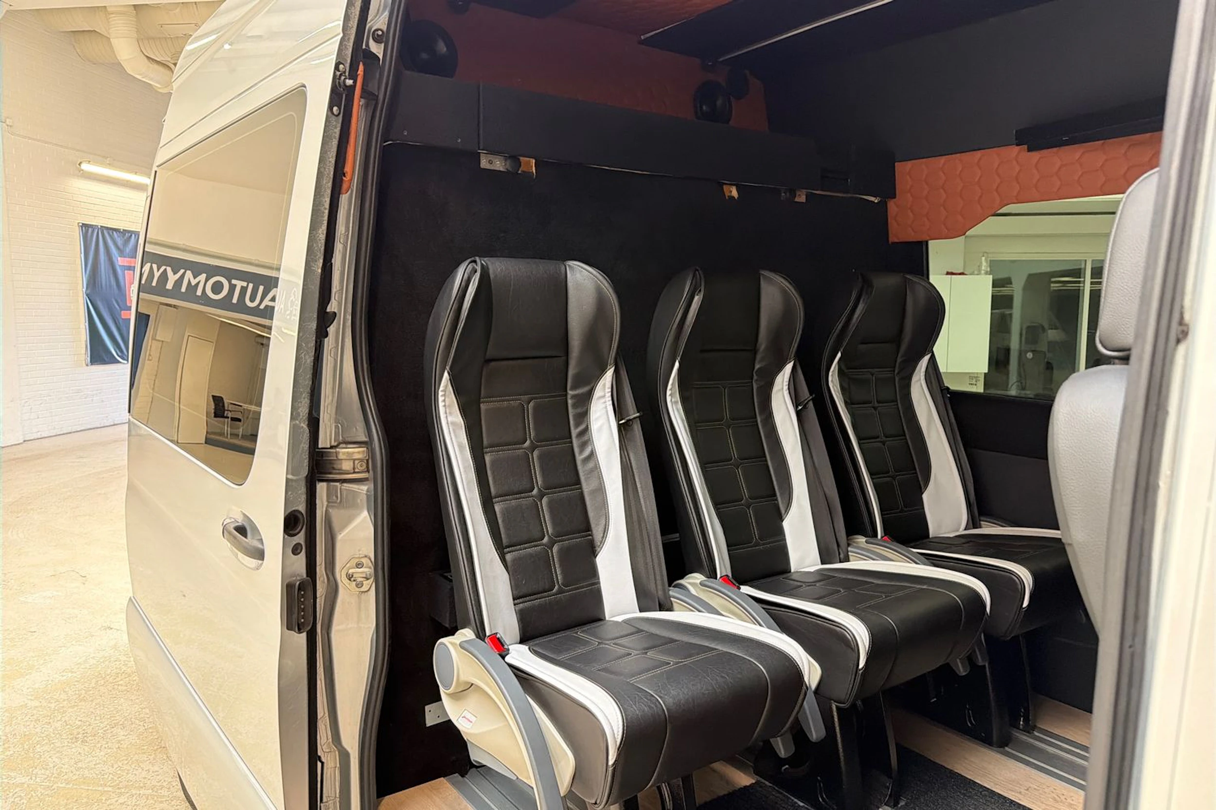 hopea Mercedes-Benz Sprinter 2018 kuva 20.