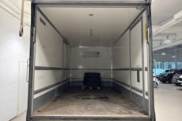 valkoinen Mercedes-Benz Sprinter 2018 kuva 15.