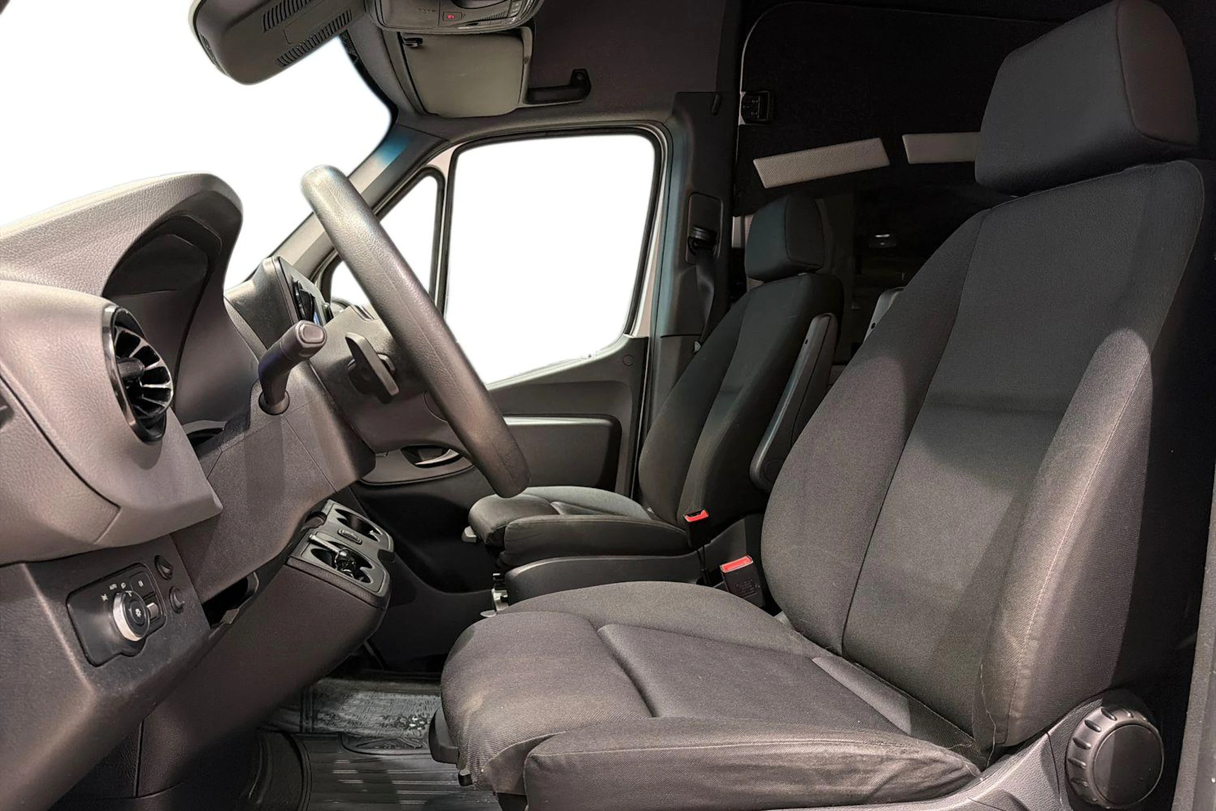 hopea Mercedes-Benz Sprinter 2018 kuva 11.