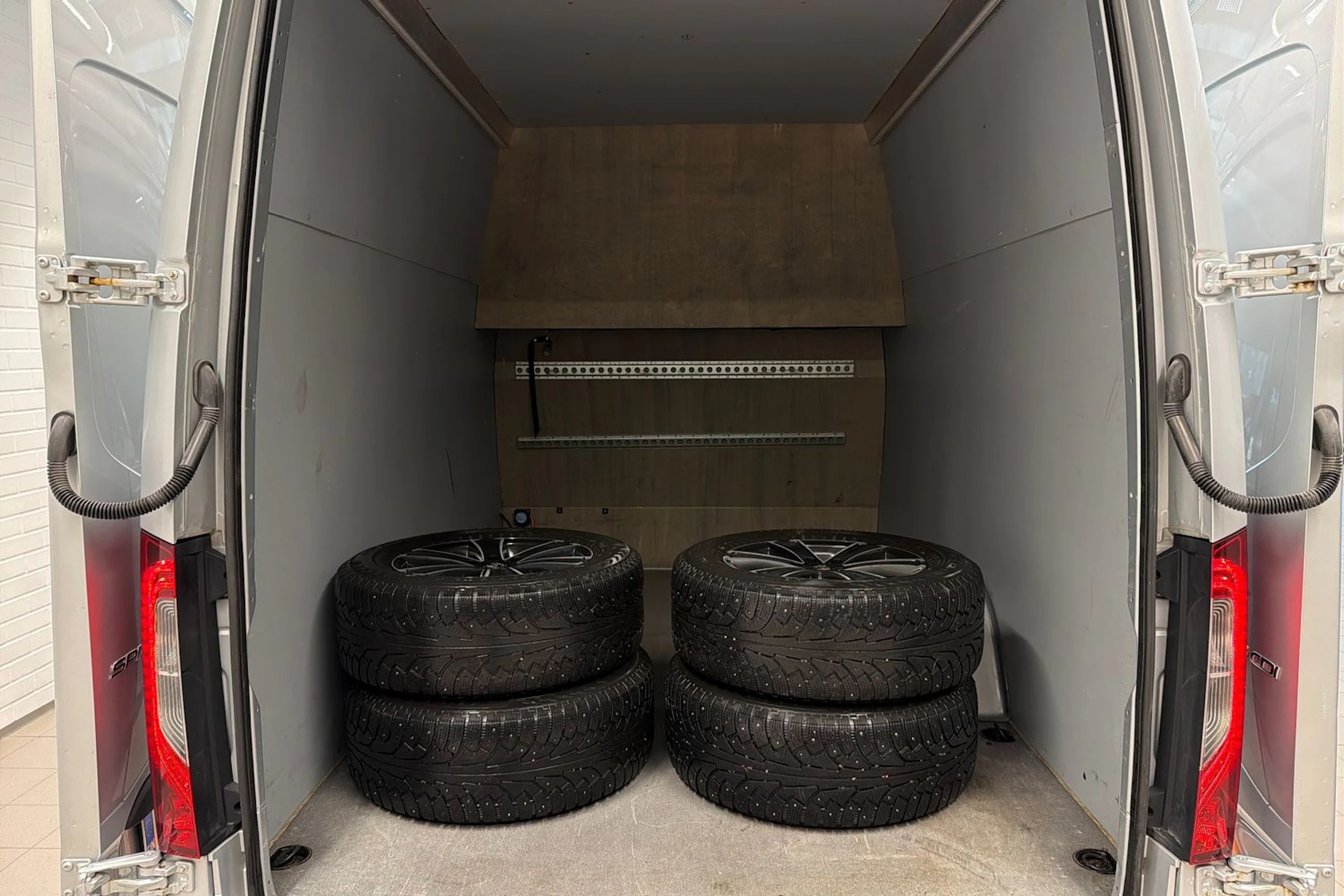 hopea Mercedes-Benz Sprinter 2018 kuva 38.