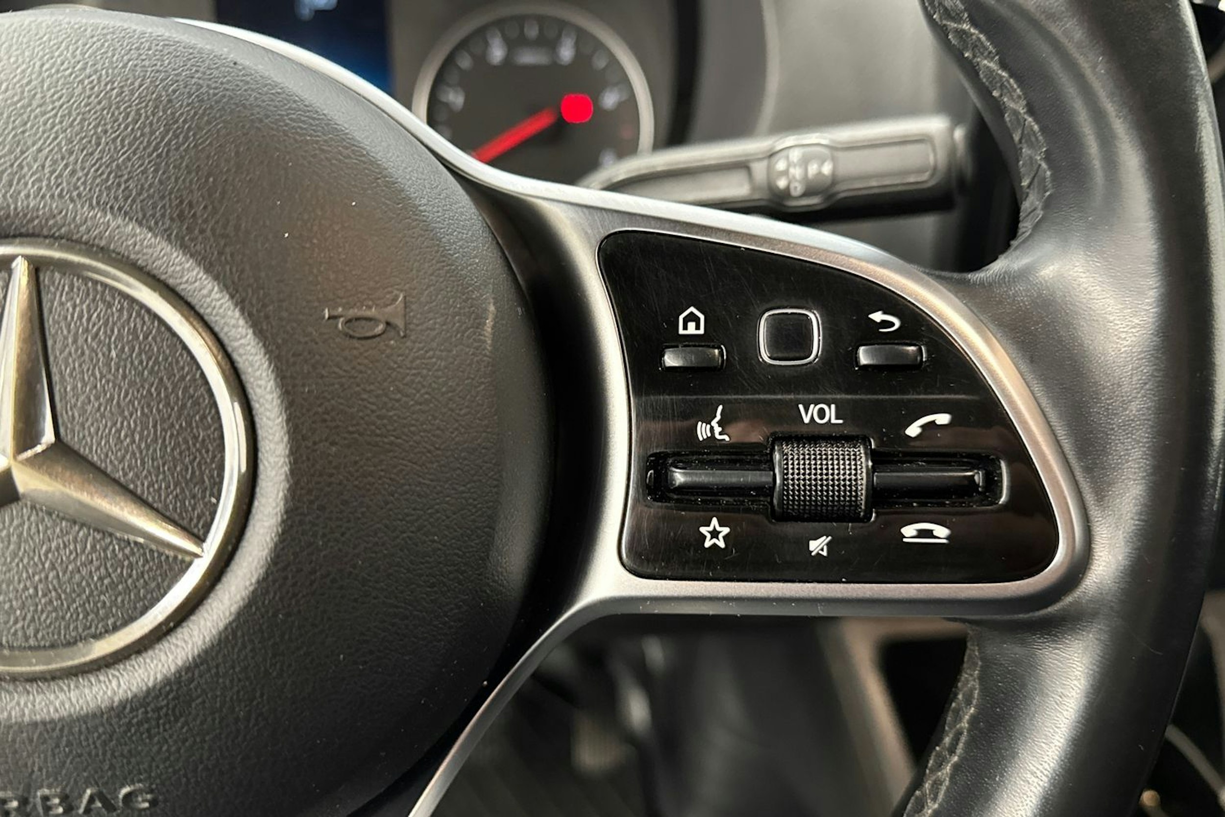 harmaa Mercedes-Benz Sprinter 2018 kuva 15.