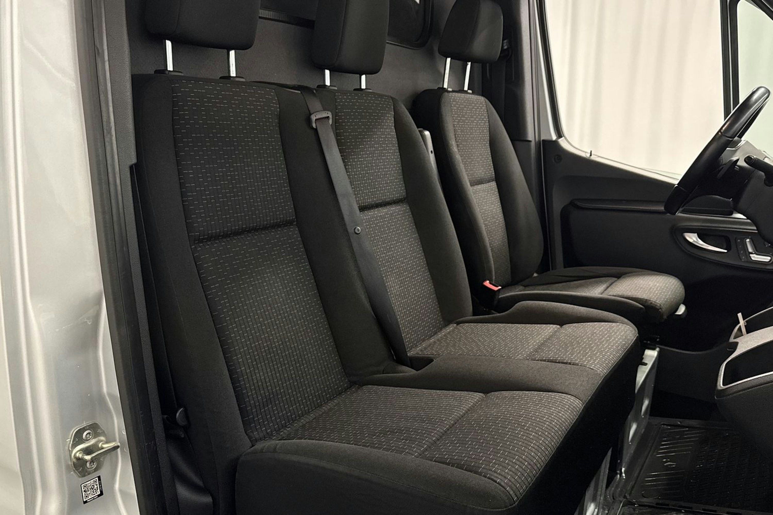 harmaa Mercedes-Benz Sprinter 2018 kuva 20.