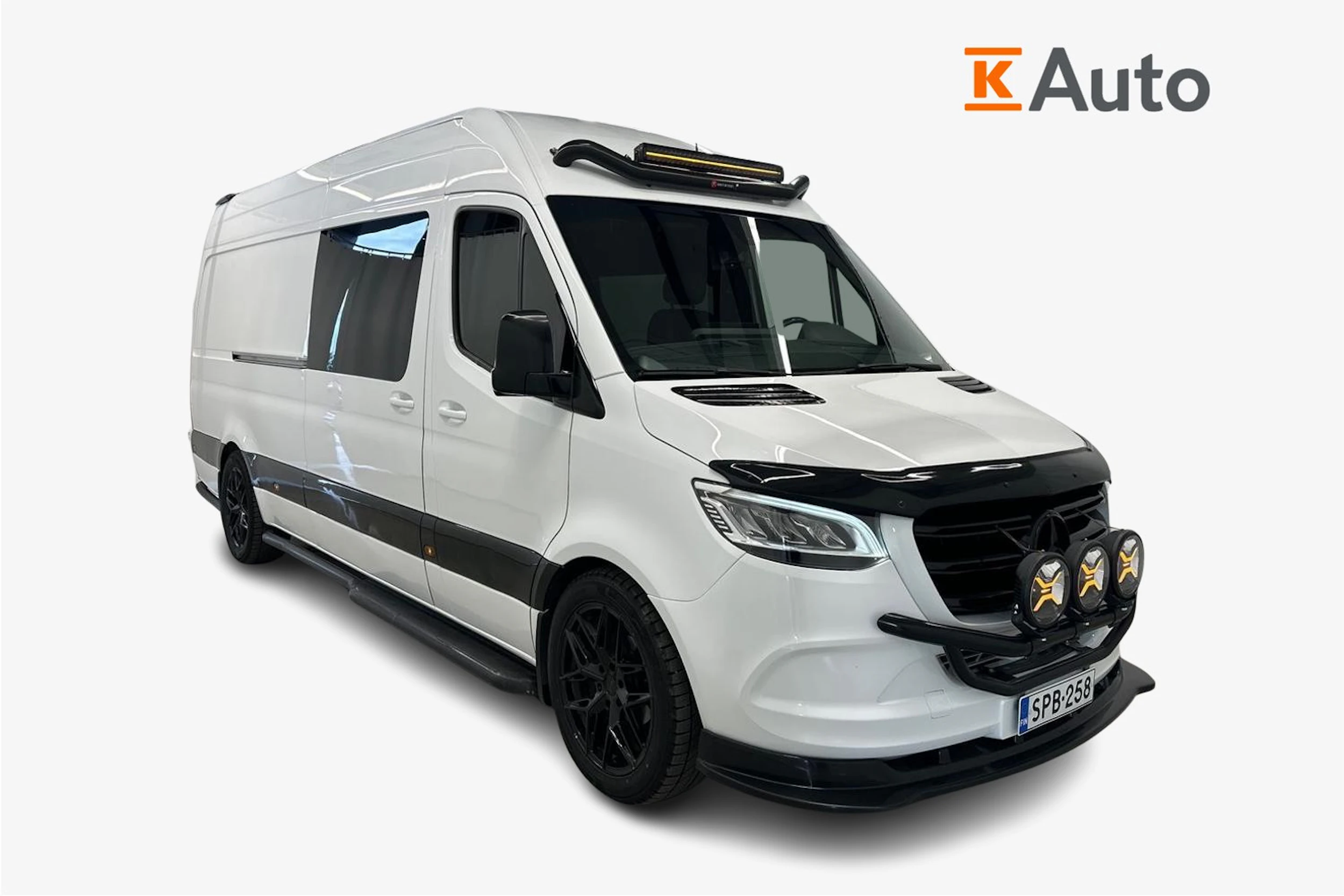 valkoinen Mercedes-Benz Sprinter 2018 kuva 1.