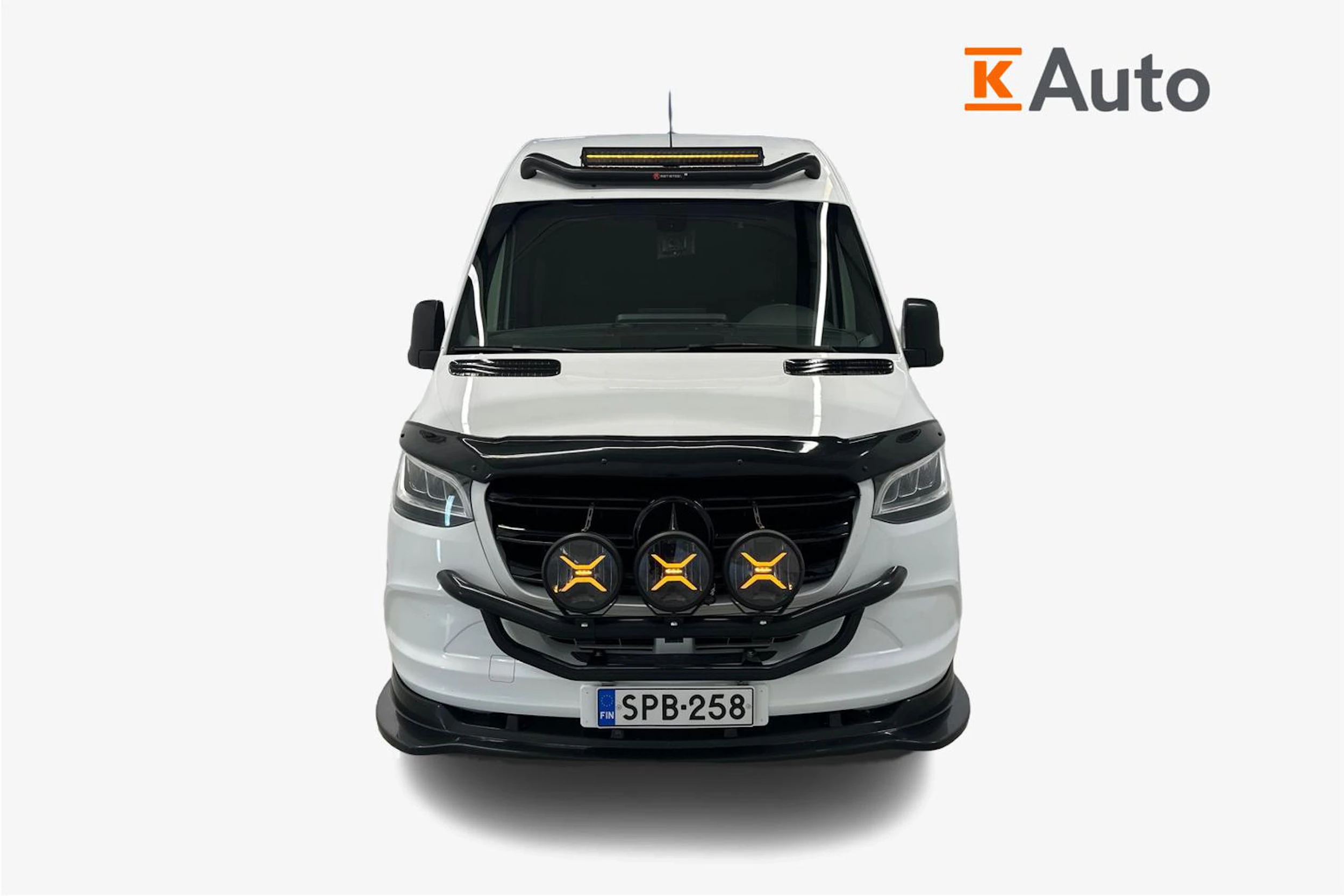 valkoinen Mercedes-Benz Sprinter 2018 kuva 4.