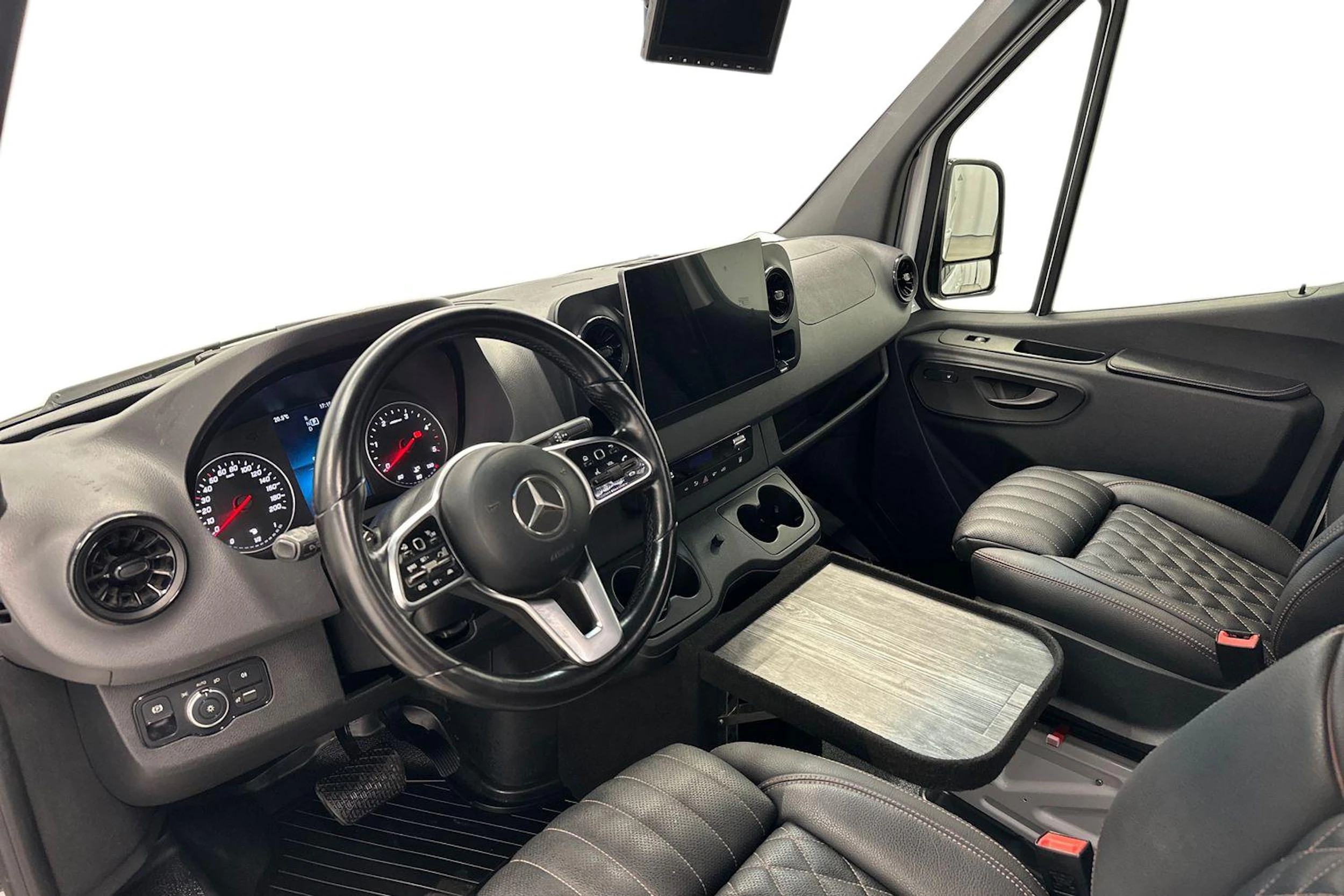 valkoinen Mercedes-Benz Sprinter 2018 kuva 6.