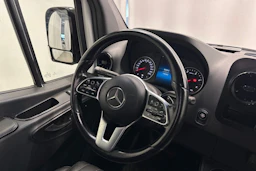 valkoinen Mercedes-Benz Sprinter 2018 kuva 10.