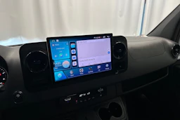 valkoinen Mercedes-Benz Sprinter 2018 kuva 14.