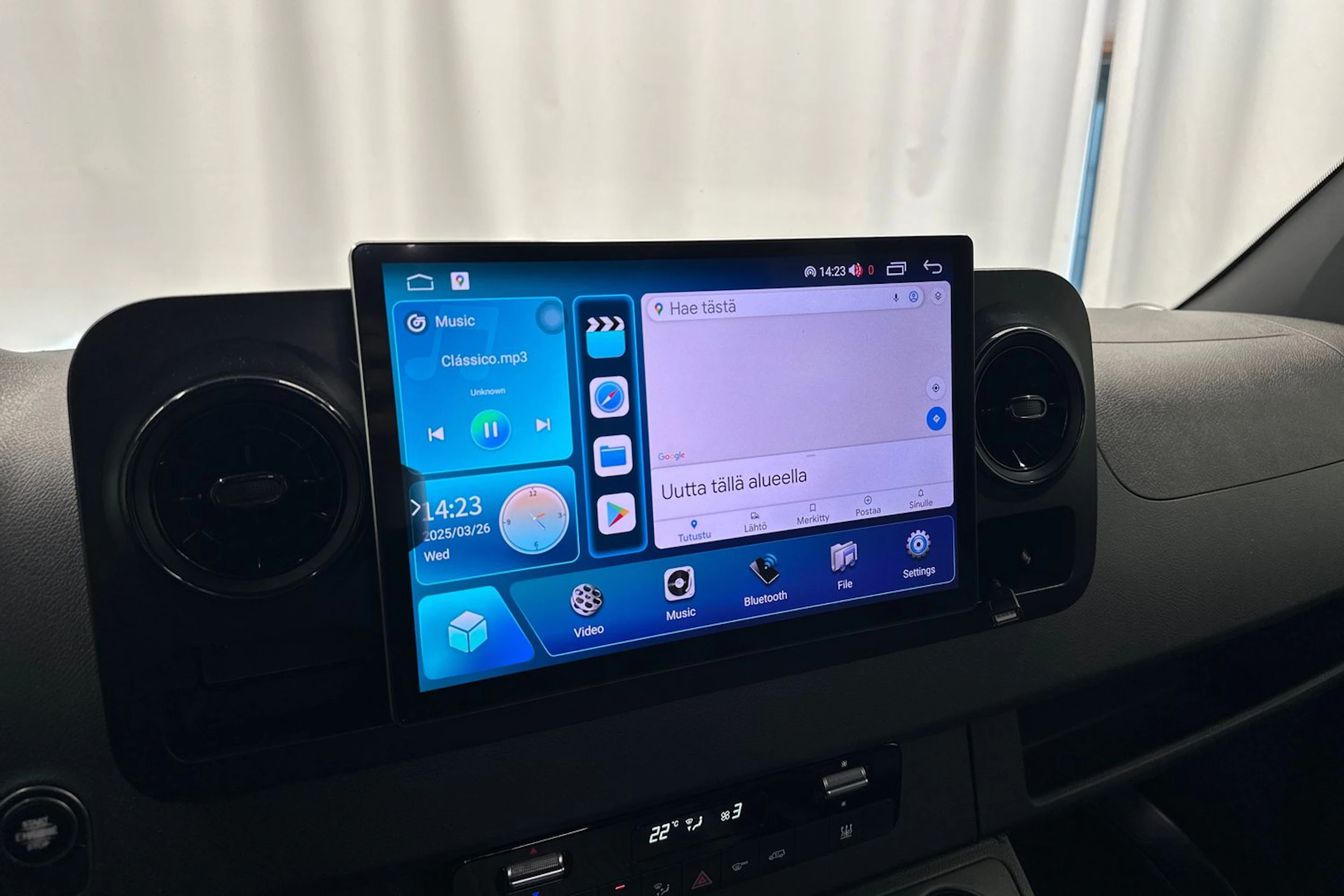 valkoinen Mercedes-Benz Sprinter 2018 kuva 15.