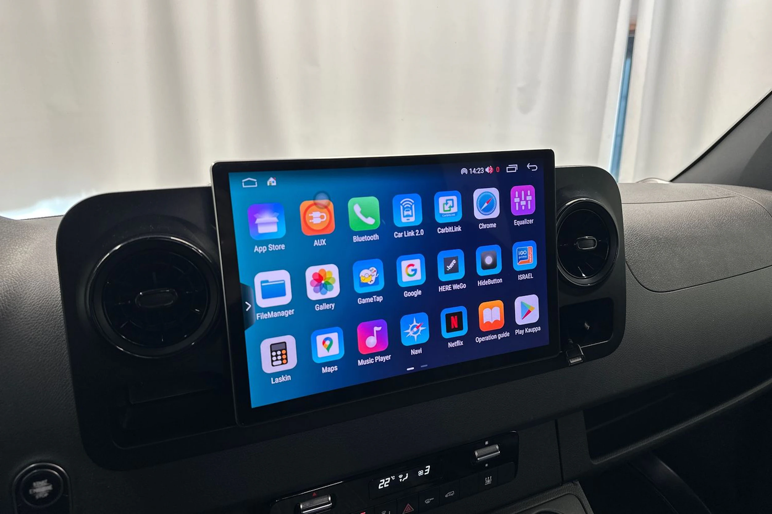 valkoinen Mercedes-Benz Sprinter 2018 kuva 16.