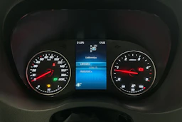 valkoinen Mercedes-Benz Sprinter 2018 kuva 21.