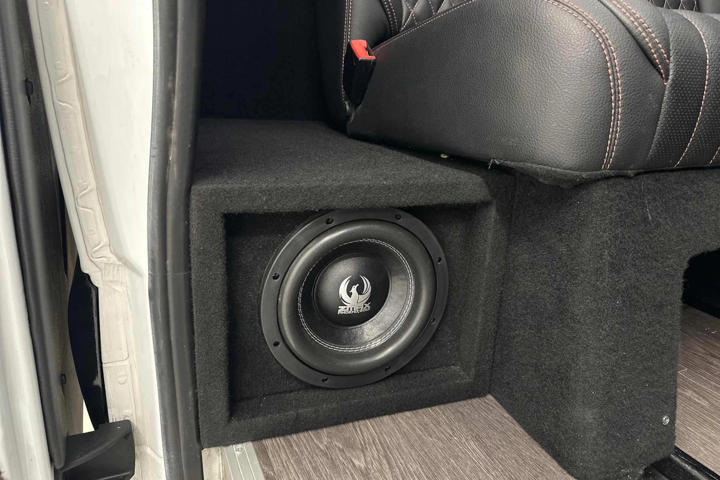 valkoinen Mercedes-Benz Sprinter 2018 kuva 29.