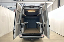 valkoinen Mercedes-Benz Sprinter 2018 kuva 33.