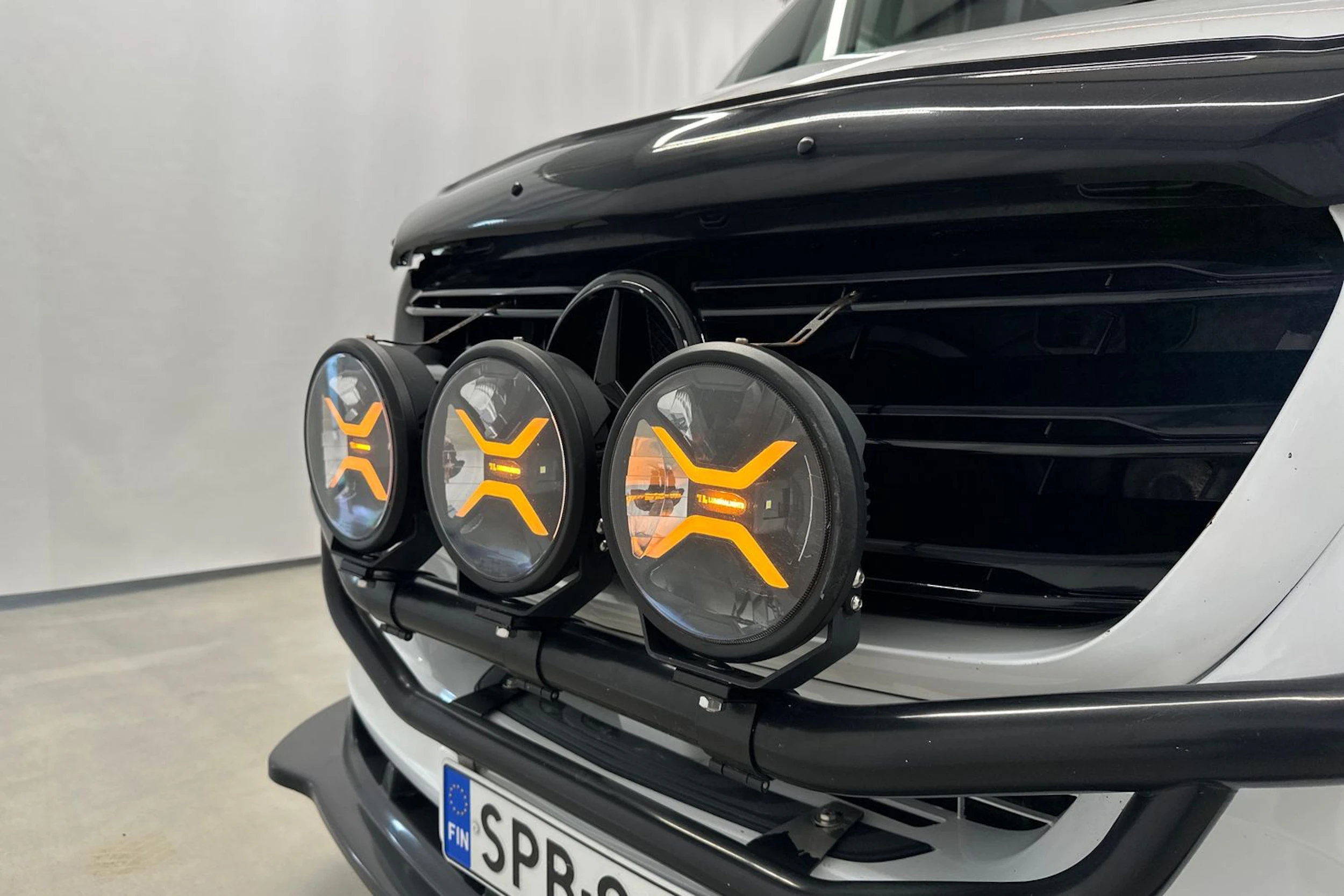 valkoinen Mercedes-Benz Sprinter 2018 kuva 37.