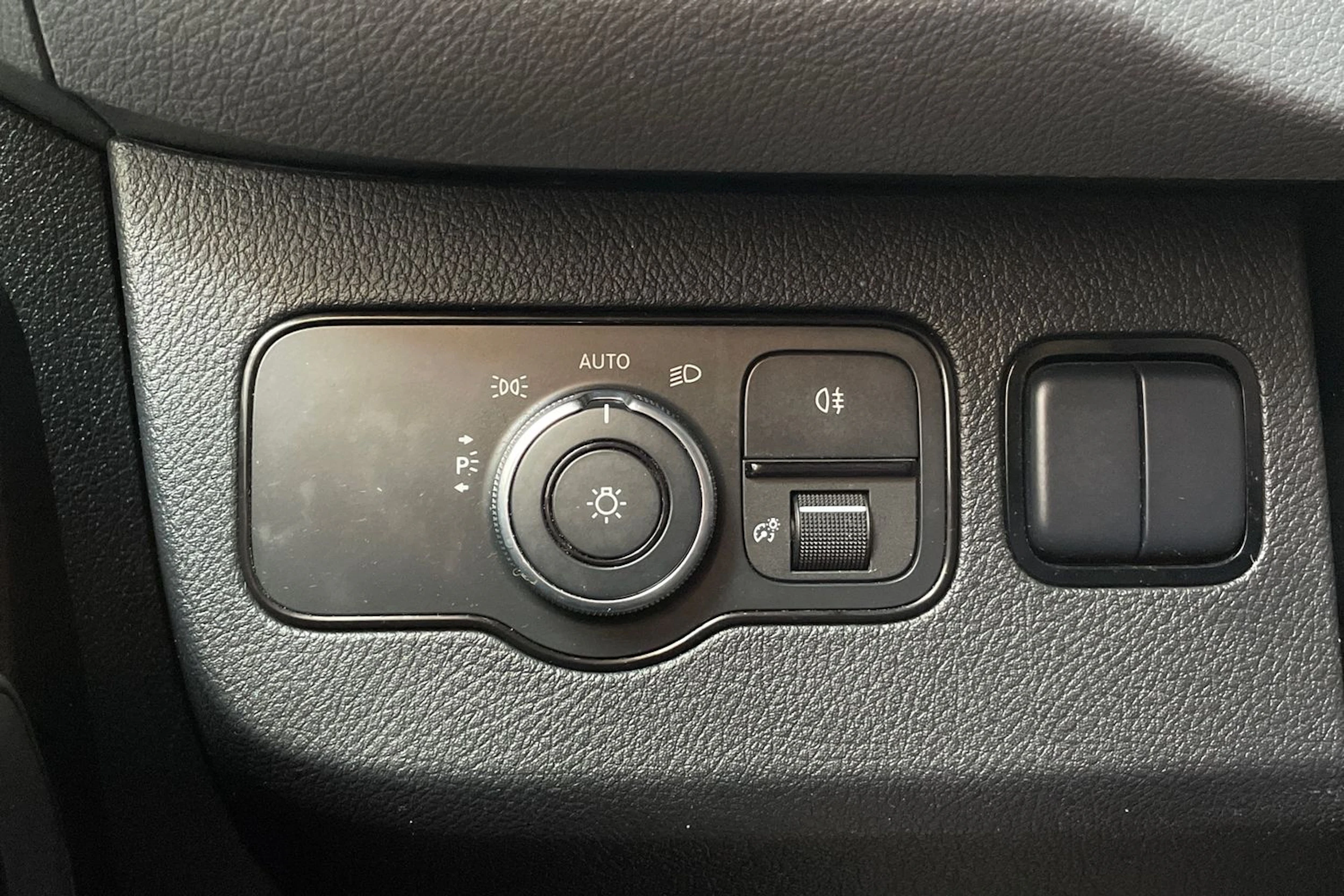 harmaa Mercedes-Benz Sprinter 2018 kuva 21.