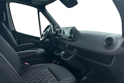 valkoinen Mercedes-Benz Sprinter 2019 kuva 9.