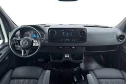 valkoinen Mercedes-Benz Sprinter 2019 kuva 10.
