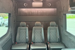 valkoinen Mercedes-Benz Sprinter 2019 kuva 14.
