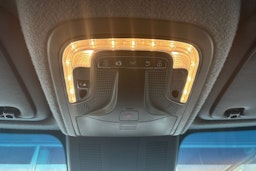 valkoinen Mercedes-Benz Sprinter 2019 kuva 34.