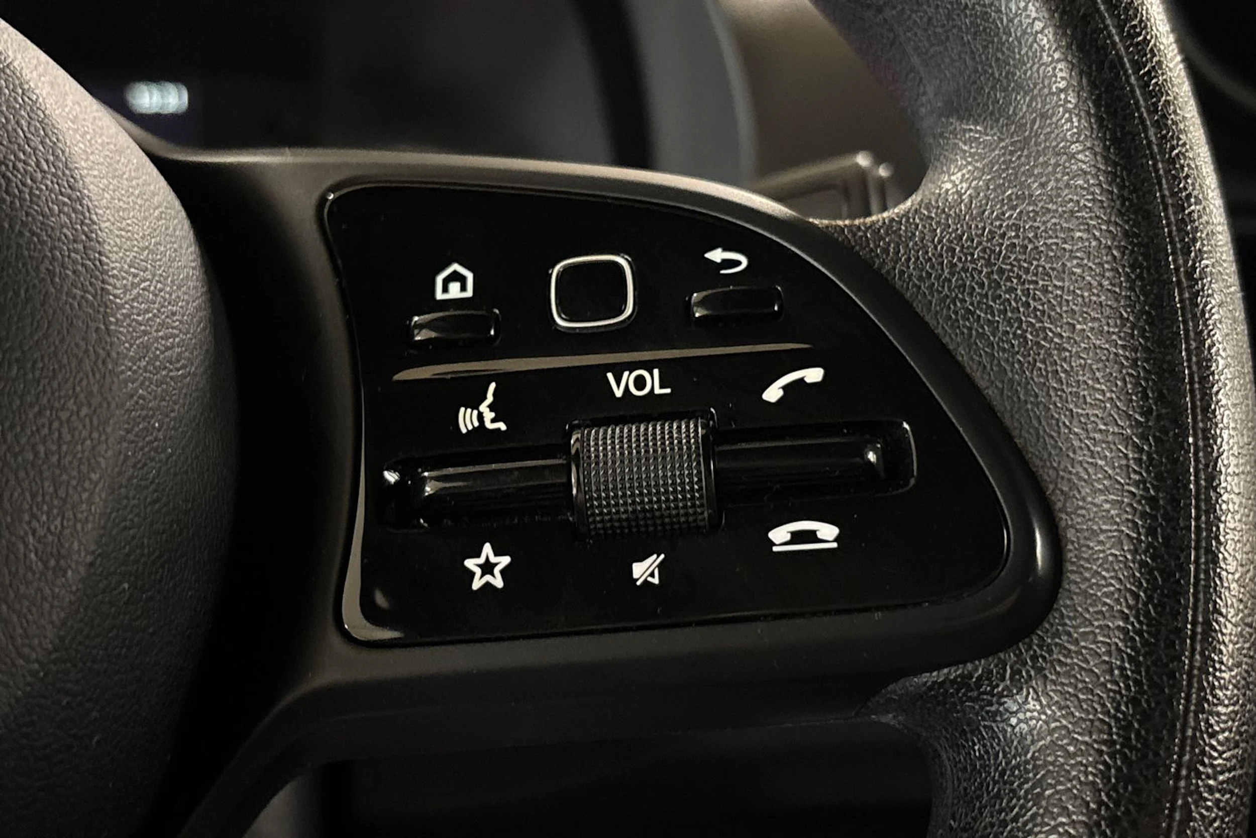musta Mercedes-Benz Sprinter 2018 kuva 19.