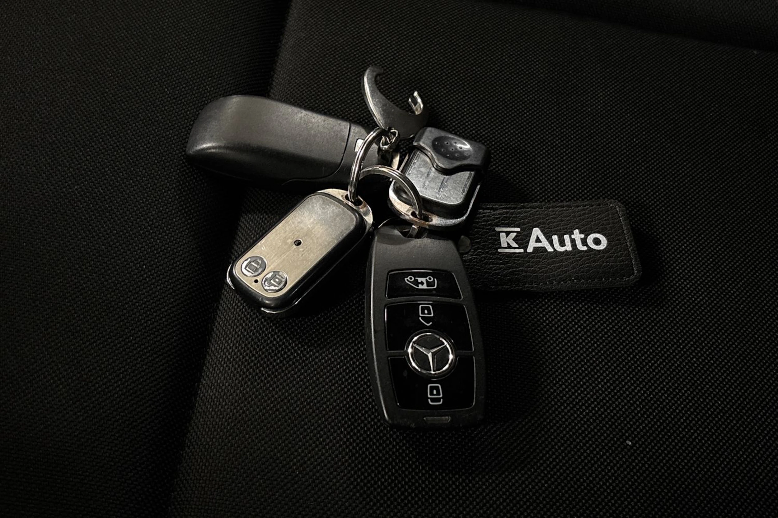 musta Mercedes-Benz Sprinter 2018 kuva 29.
