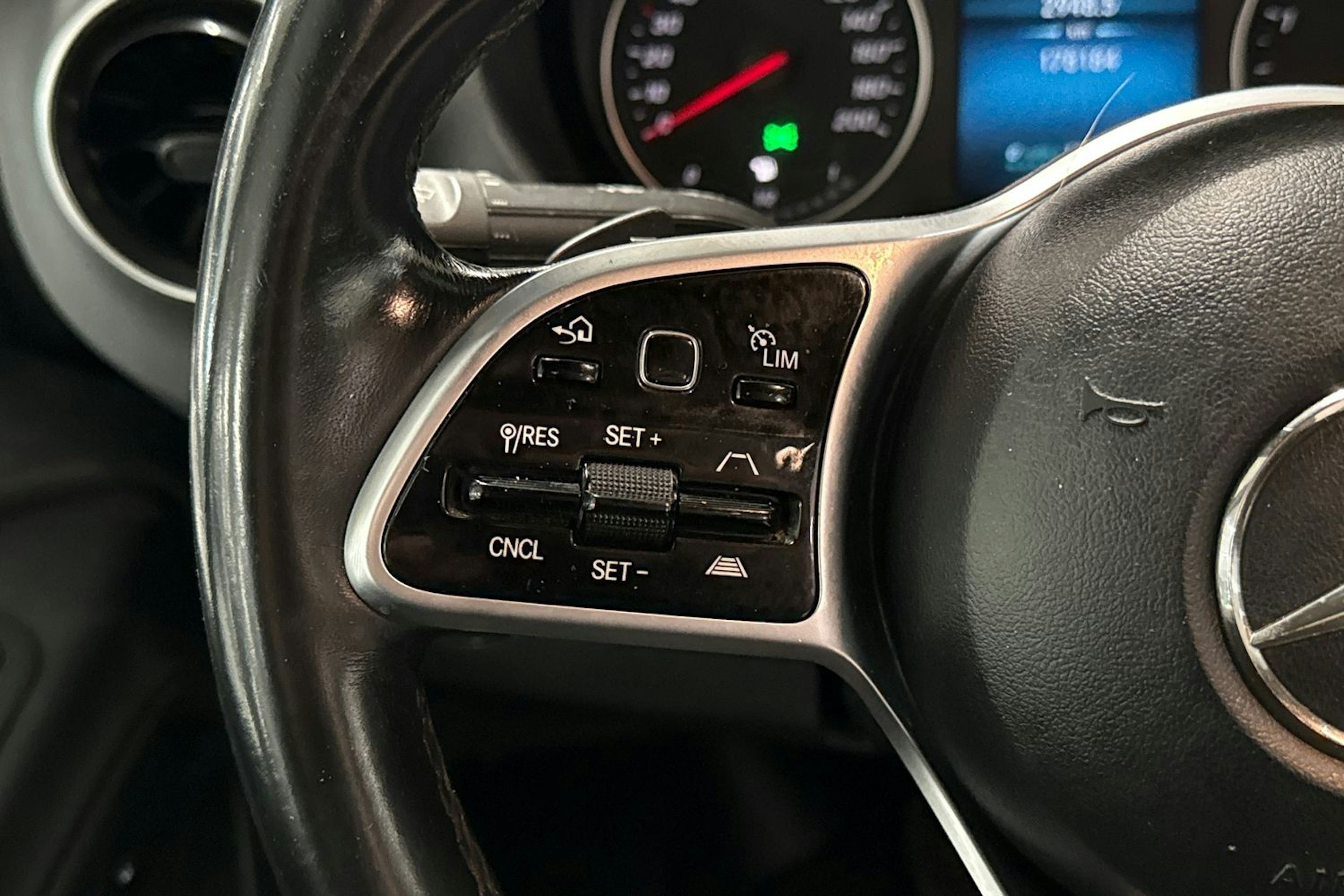 met. hopea Mercedes-Benz Sprinter 2019 kuva 16.