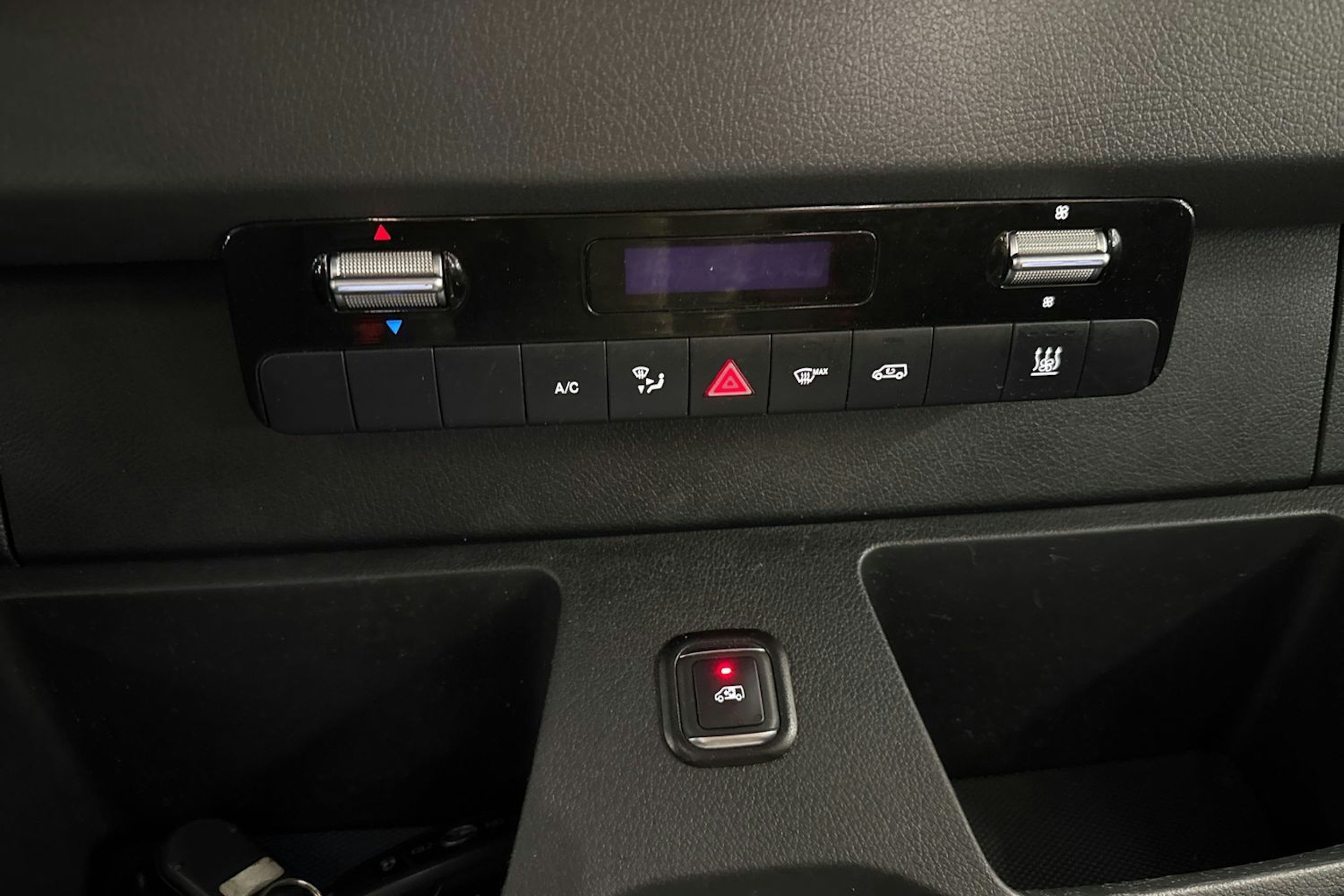 met. hopea Mercedes-Benz Sprinter 2019 kuva 21.