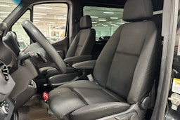 met. musta Mercedes-Benz Sprinter 2019 kuva 6.