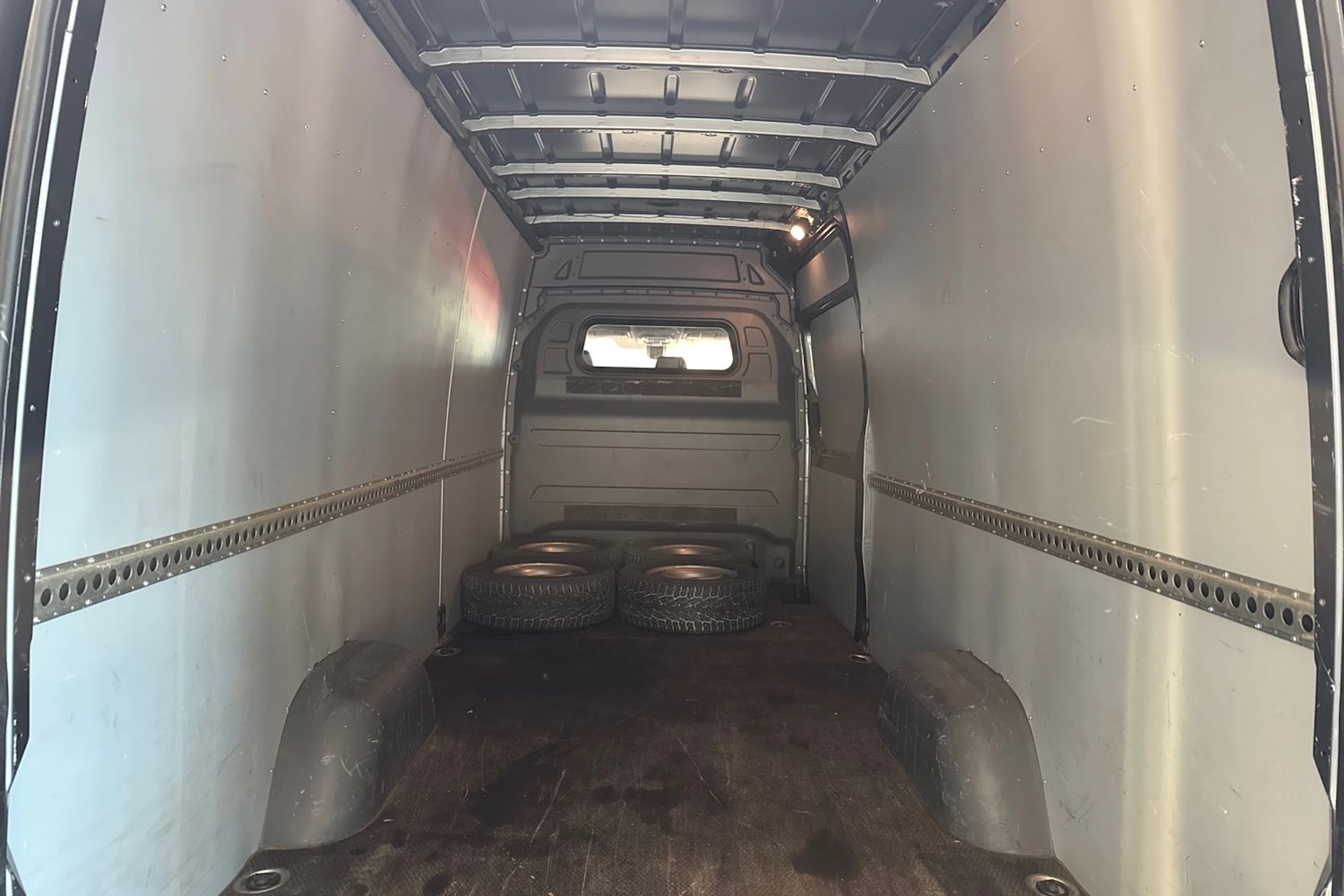 harmaa Mercedes-Benz Sprinter 2019 kuva 6.