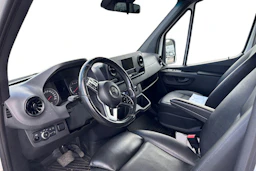 Valkoinen Mercedes-Benz SPRINTER 2019 kuva 3.