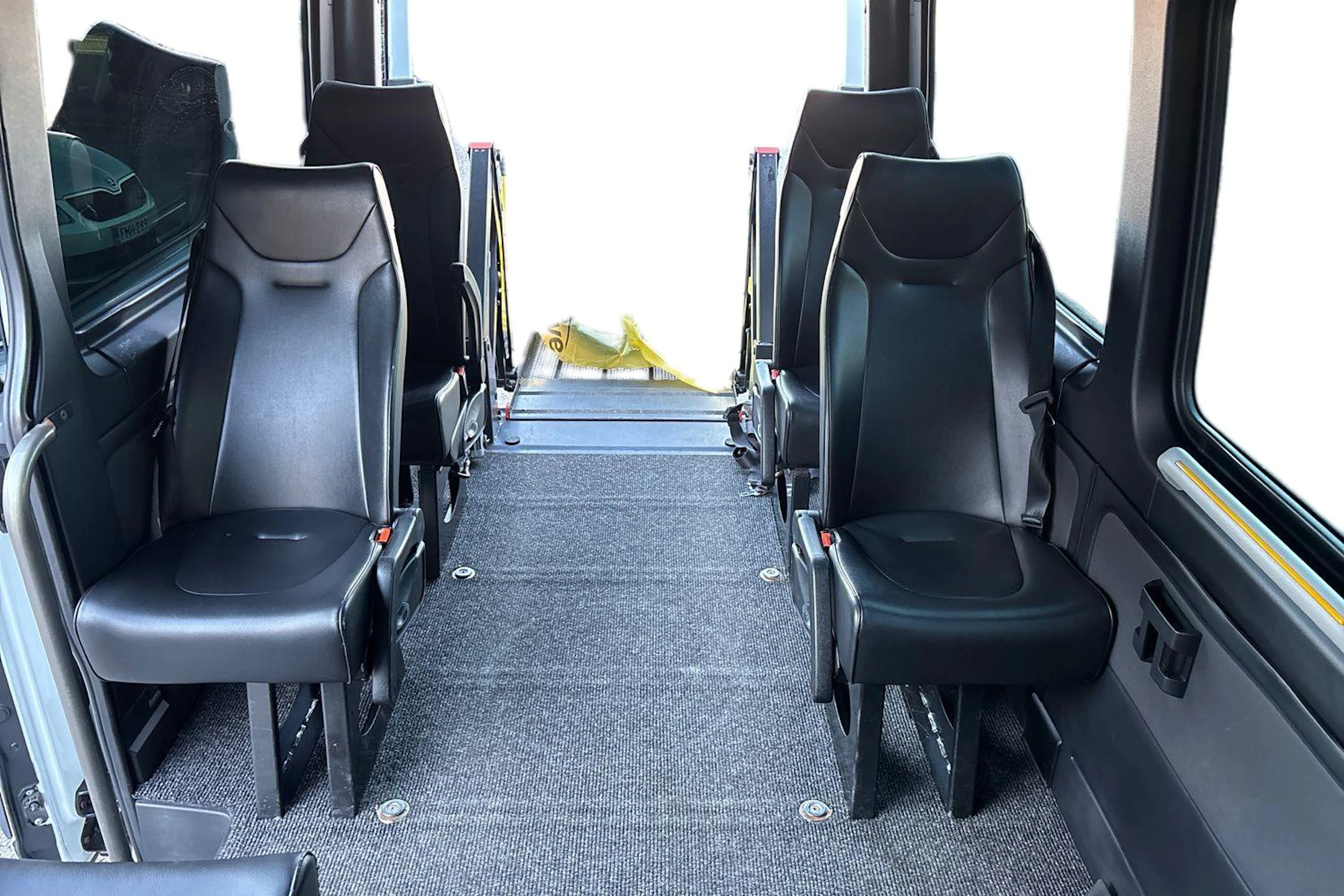 valkoinen Mercedes-Benz Sprinter 2019 kuva 12.