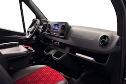 musta Mercedes-Benz Sprinter 2019 kuva 8.