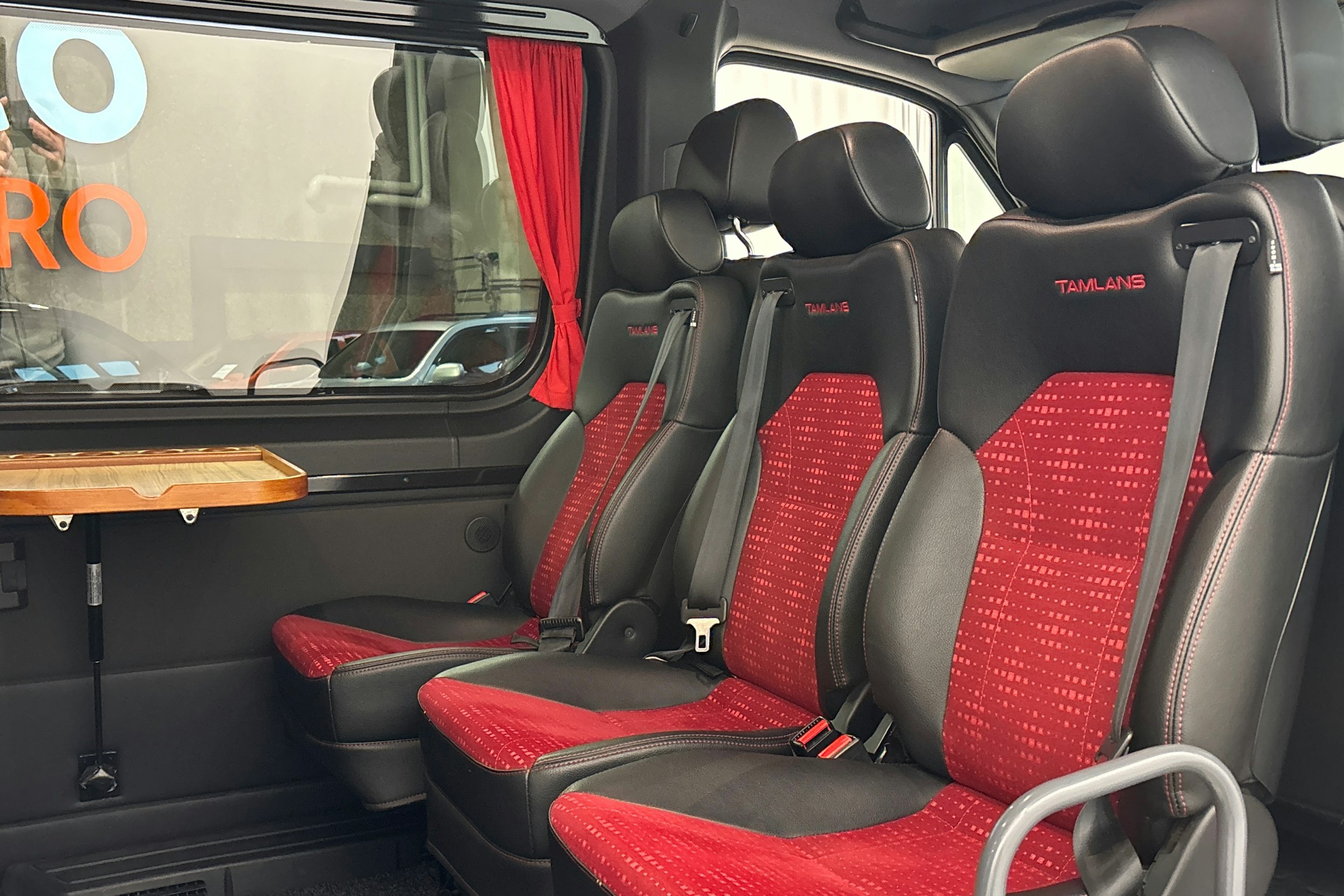musta Mercedes-Benz Sprinter 2019 kuva 10.