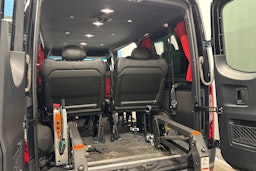 musta Mercedes-Benz Sprinter 2019 kuva 11.