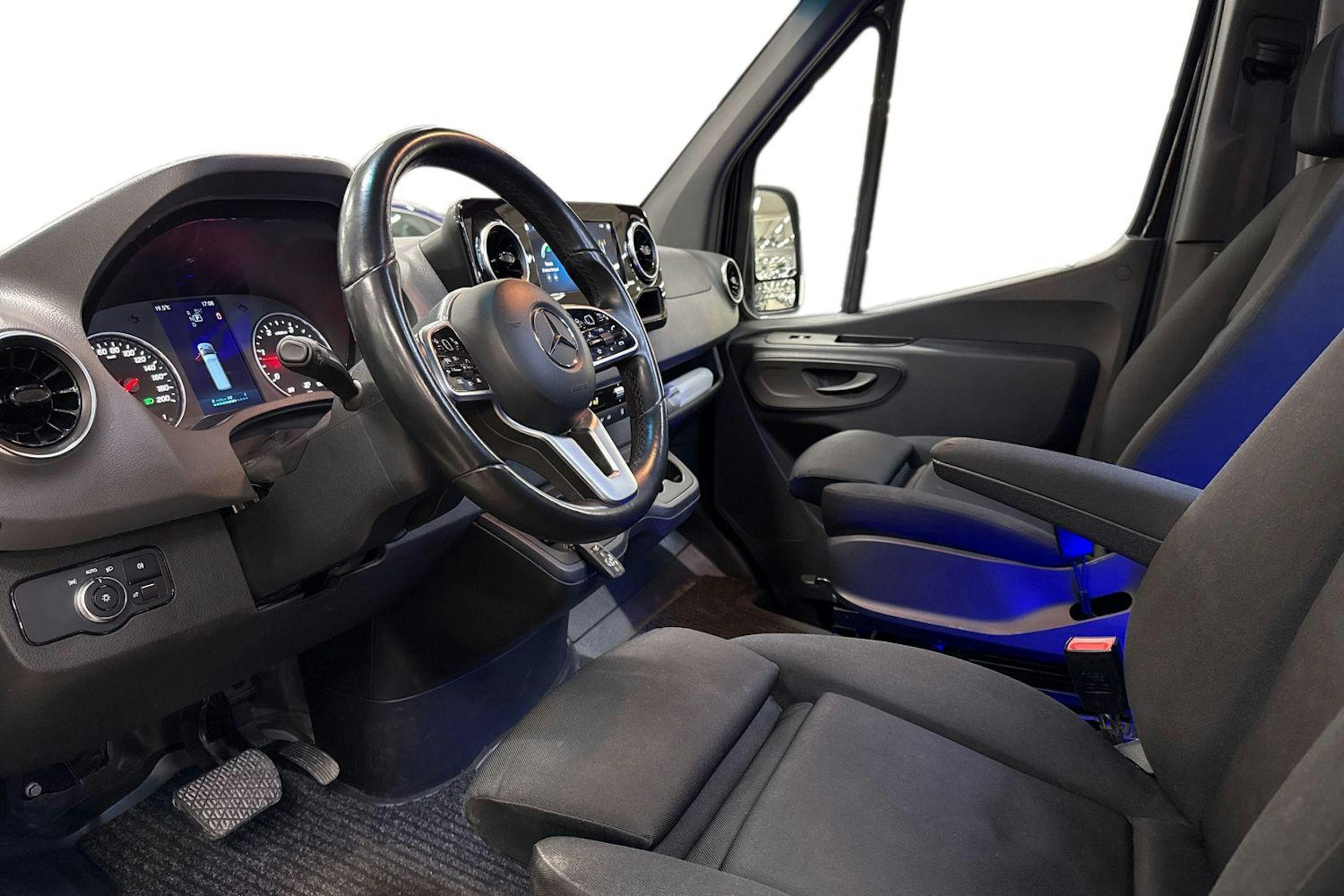 Musta Mercedes-Benz SPRINTER 2019 kuva 3.