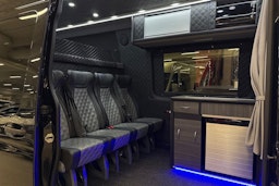 Musta Mercedes-Benz SPRINTER 2019 kuva 4.