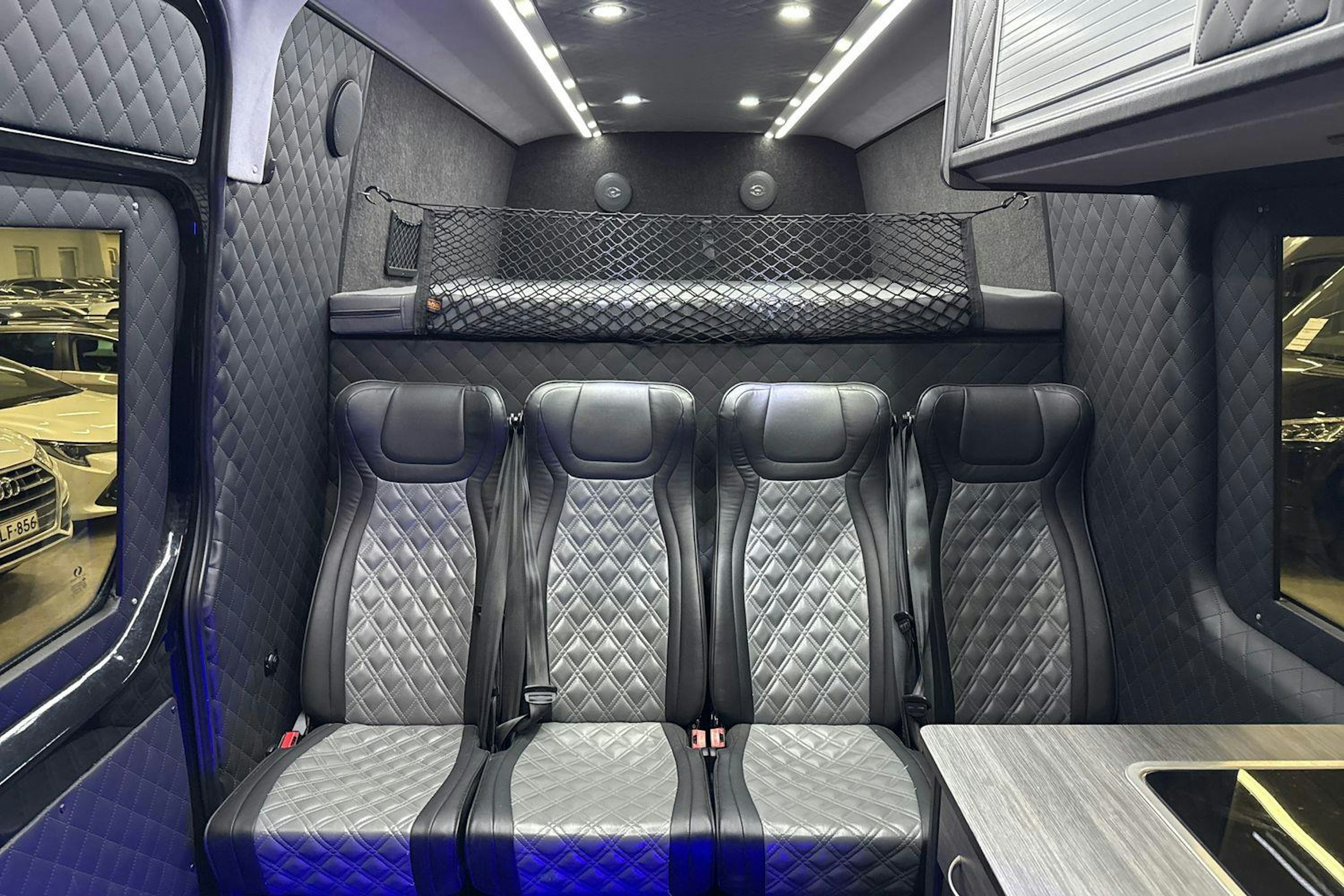 Musta Mercedes-Benz SPRINTER 2019 kuva 6.