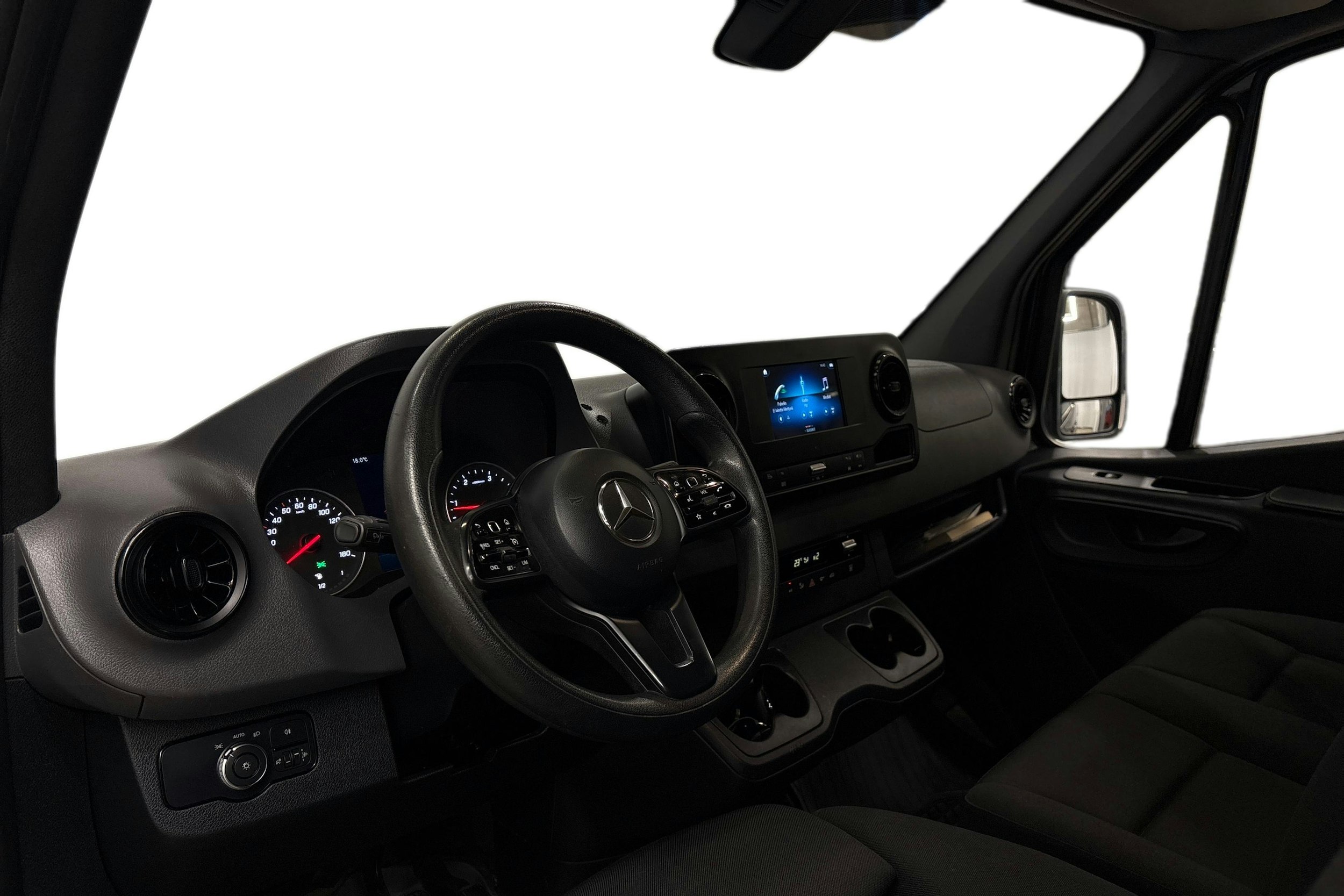 musta Mercedes-Benz Sprinter 2019 kuva 8.