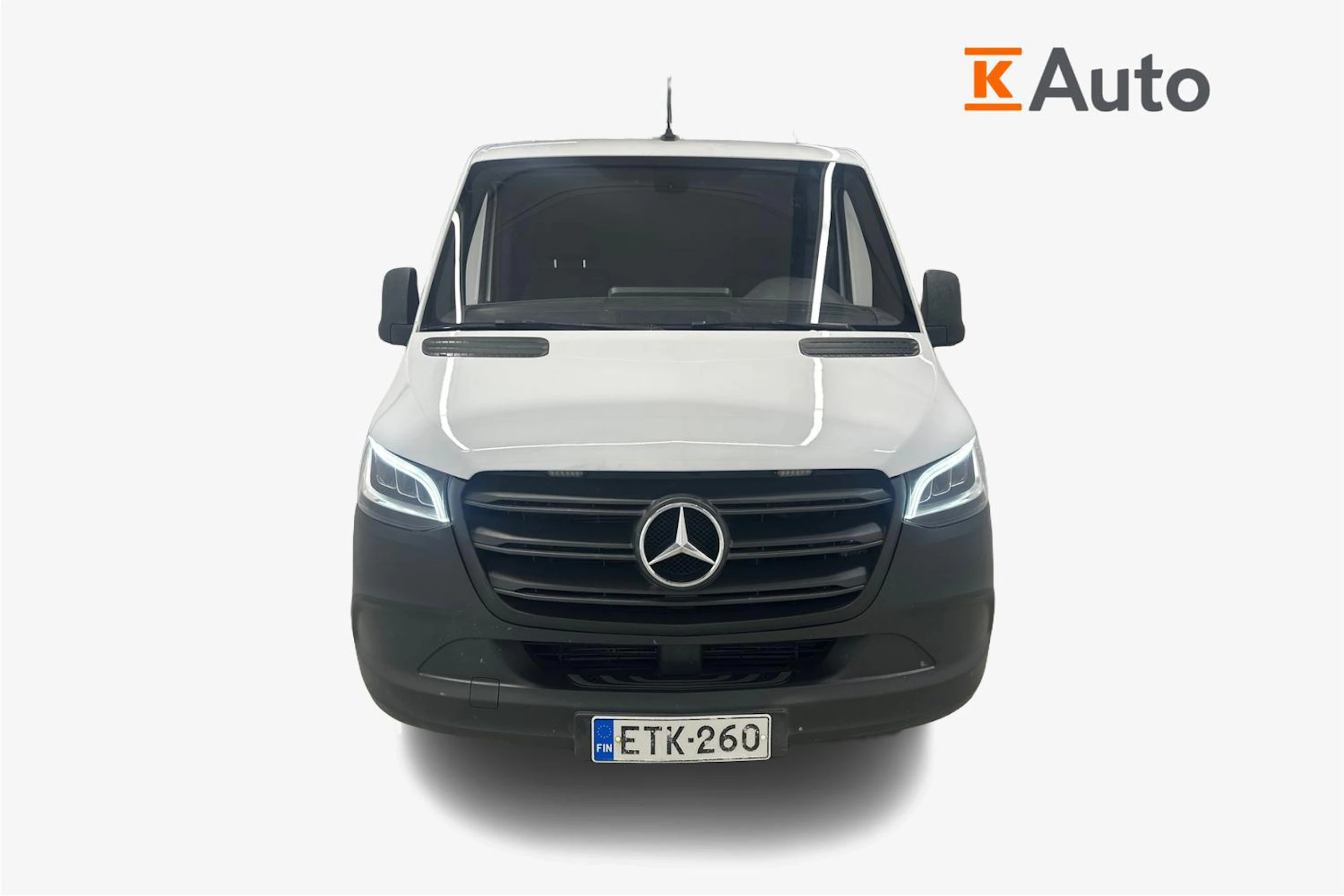 valkoinen Mercedes-Benz Sprinter 2019 kuva 4.