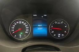 valkoinen Mercedes-Benz Sprinter 2019 kuva 11.