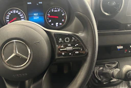valkoinen Mercedes-Benz Sprinter 2019 kuva 13.