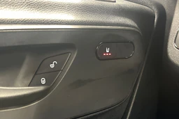 valkoinen Mercedes-Benz Sprinter 2019 kuva 15.