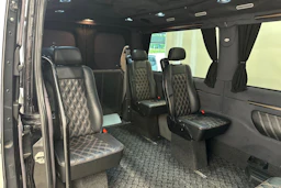 musta Mercedes-Benz Sprinter 2019 kuva 10.