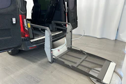 musta Mercedes-Benz Sprinter 2019 kuva 13.