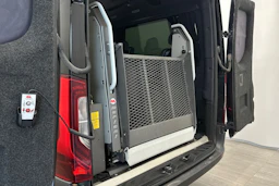 musta Mercedes-Benz Sprinter 2019 kuva 14.