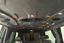 musta Mercedes-Benz Sprinter 2019 kuva 25.